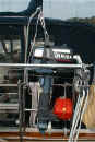 motor_lift_with_motor.jpg (28082 bytes)
